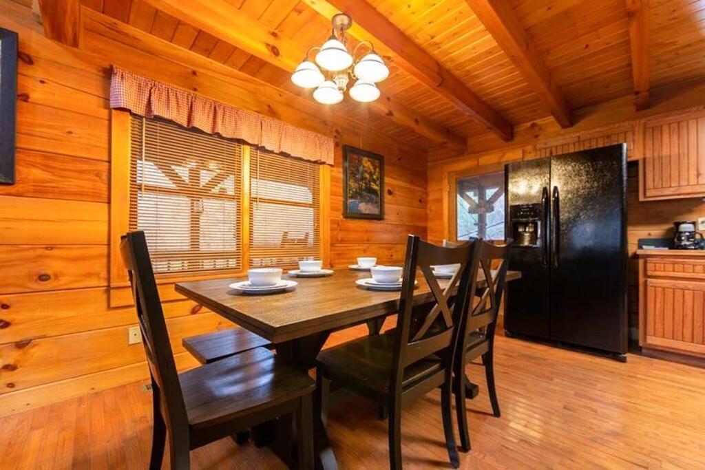 Pigeonforge Cabin Game Roomdog Friendlyhot Tub Pigeon Forge Exterior photo